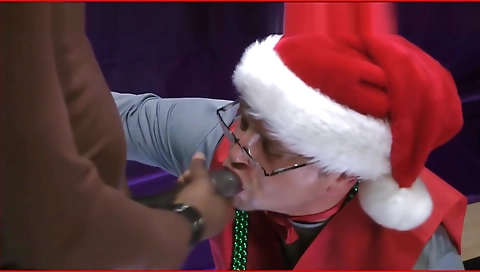 Sexy girl gets cum on her face