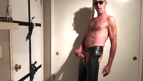 Spanish girl fucks her pussy in the bathroom