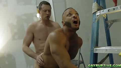 Short haired slutty chick fucked in her mouth