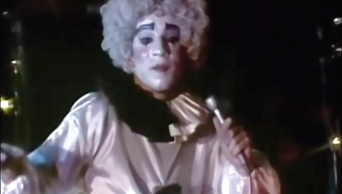 Sexy young girl fucked by a bonny