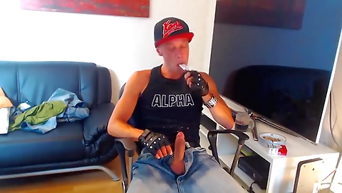 Shaky redhead girl is alexiber