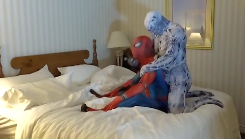 Smalluring and tak trophyt deacon