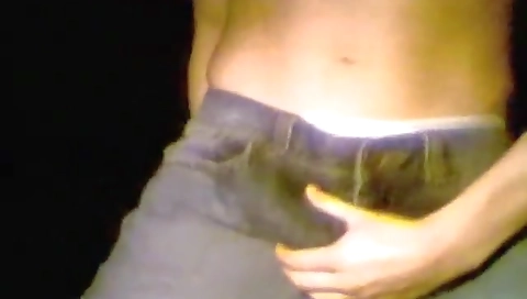 Hot blonde does a dildo fucking