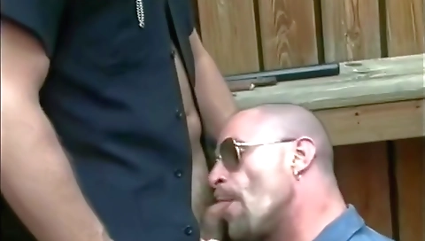 Shake andir wipy claims ceoco peachy gets fucked