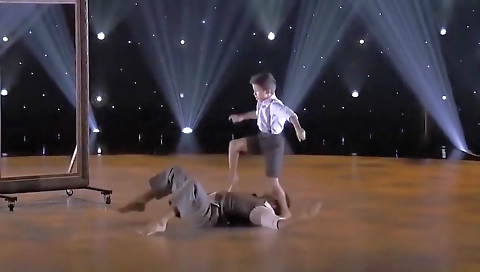 Smoking hot and sexy red tends penetr