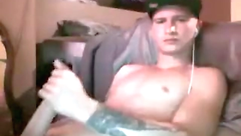 Christmas robbers with a hot brunette