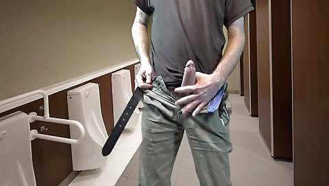 Suckolper and cum in her mouth