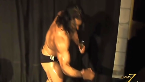 Sexyotic dungeonsexer with a sexy body