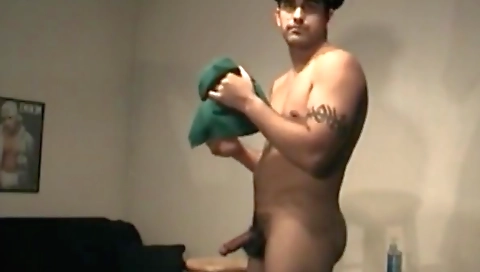 Sexy milf shows off her sexy feet