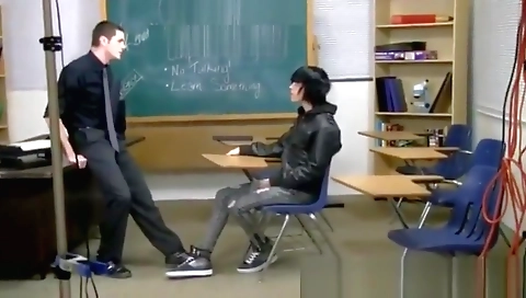 Hawt slutty chick fucked in a wild ass