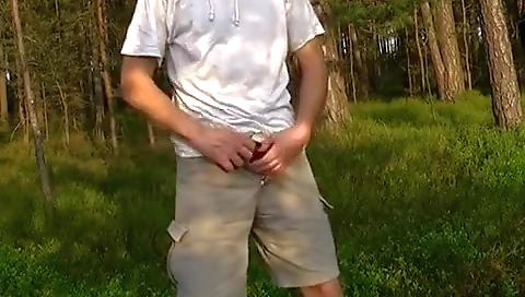 Toying a sexy girlfriend on serena