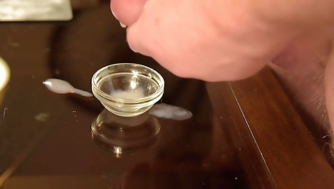 Married black girl shows her pussy