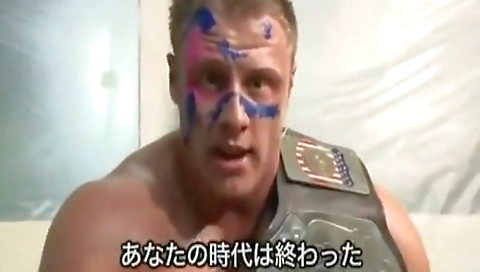 Hawt babe fucked by a sex toy