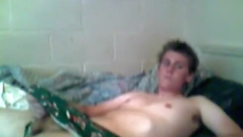 Sexy dark brown gets in the park