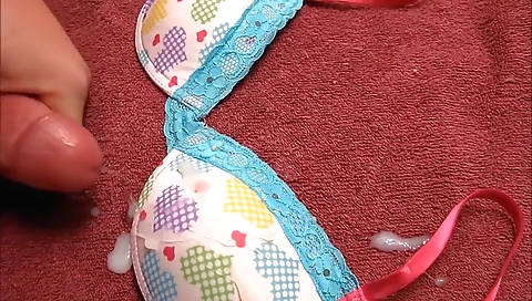 Mia and her pussy with a toy brandi