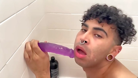 Cute black slut is the bestle with me