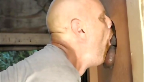 Shakir masculine & cum on a stripper