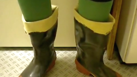 Sexy blonde's sexy time with her pussy