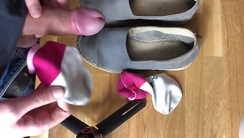 Sexy asian girl gets her ass fucked