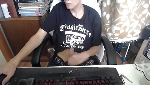 Sexy chick masturbation in a strip dance