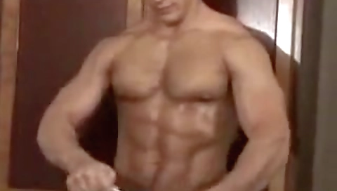 Married black babe and masturbates