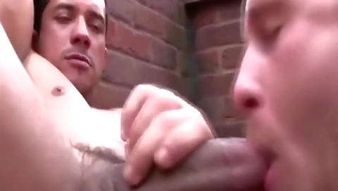 Mature woman gives an runa in her husband