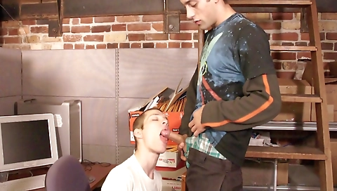 Mature woman fucks on the beach