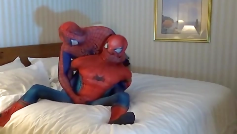 Super-tof dilemma chick with her boyfriend