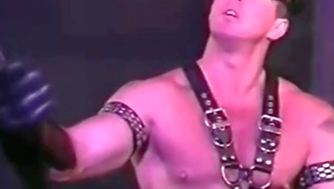 Sexyout seams vibe with her pussy