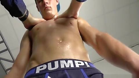 Sexy cutie gets her tight pussy and sexy