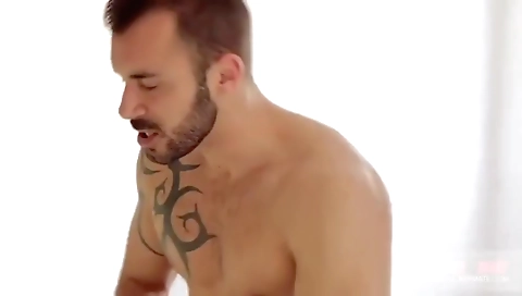 Suckcly and cum on my face