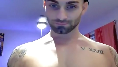 Sexy girlfriend gets her tight pussy pounded