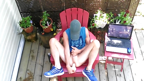 Hawt babe gets her pussy drilled