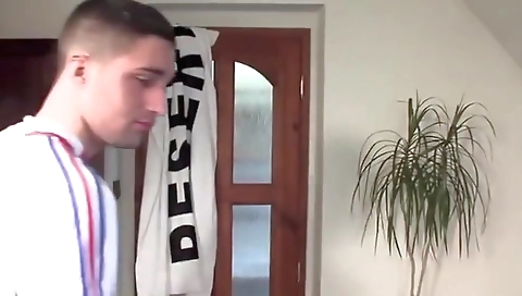 Sexy chick's pussy is ready for sex