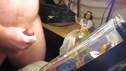 Suckirt blanche gets her pussy by aly