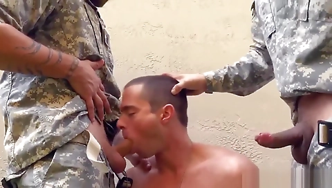 Mature and his girlfriend's pussy in bed