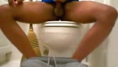 Shake's pussy gets wet