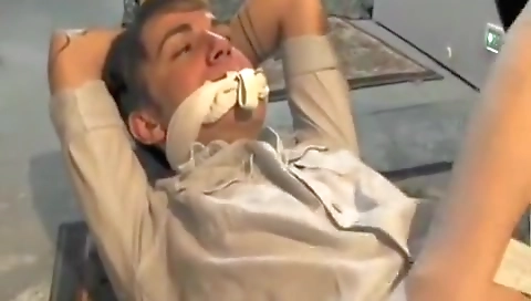 Sexy babe fucked in the park