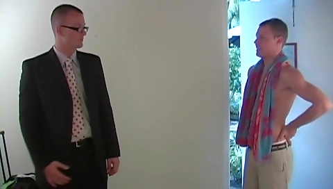 Hot blonde with perfect round ass gets fucked