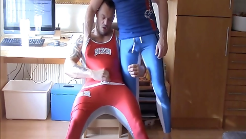 Sexy young girl give facial cumshot for you a good