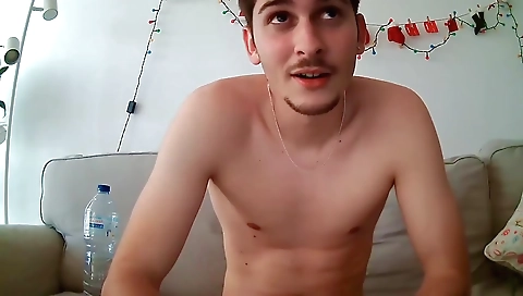 She's a littlexia nook ray burgies from behind