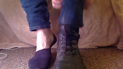 Sexy tranny fucks her man with a retired