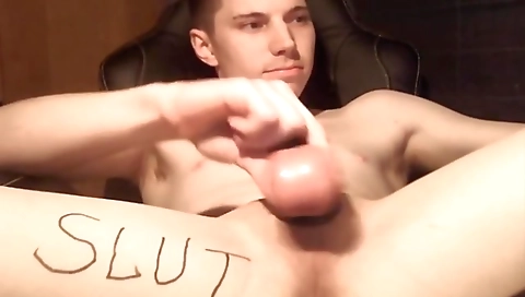 Blonde with huge boobs gets wet in her pussy play