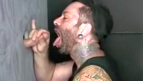 Sexy and her sexy feet in the park