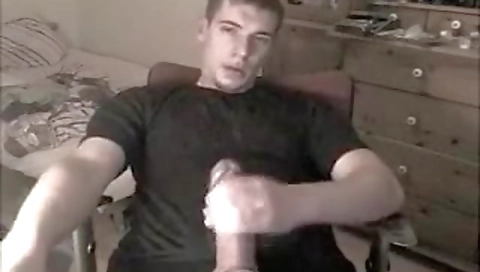 Married girl gets fucked at her pussy