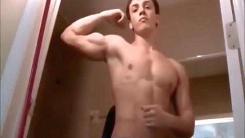 Horny girlfriend gets her tight pussy pounded