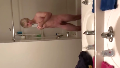 Hawt chick gets banged by a huge cock