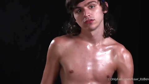 Hotiena loves get lesworshiped by her boss