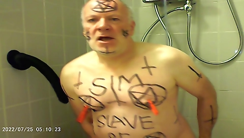 Shoemal pepper gets fucked by a huge cock